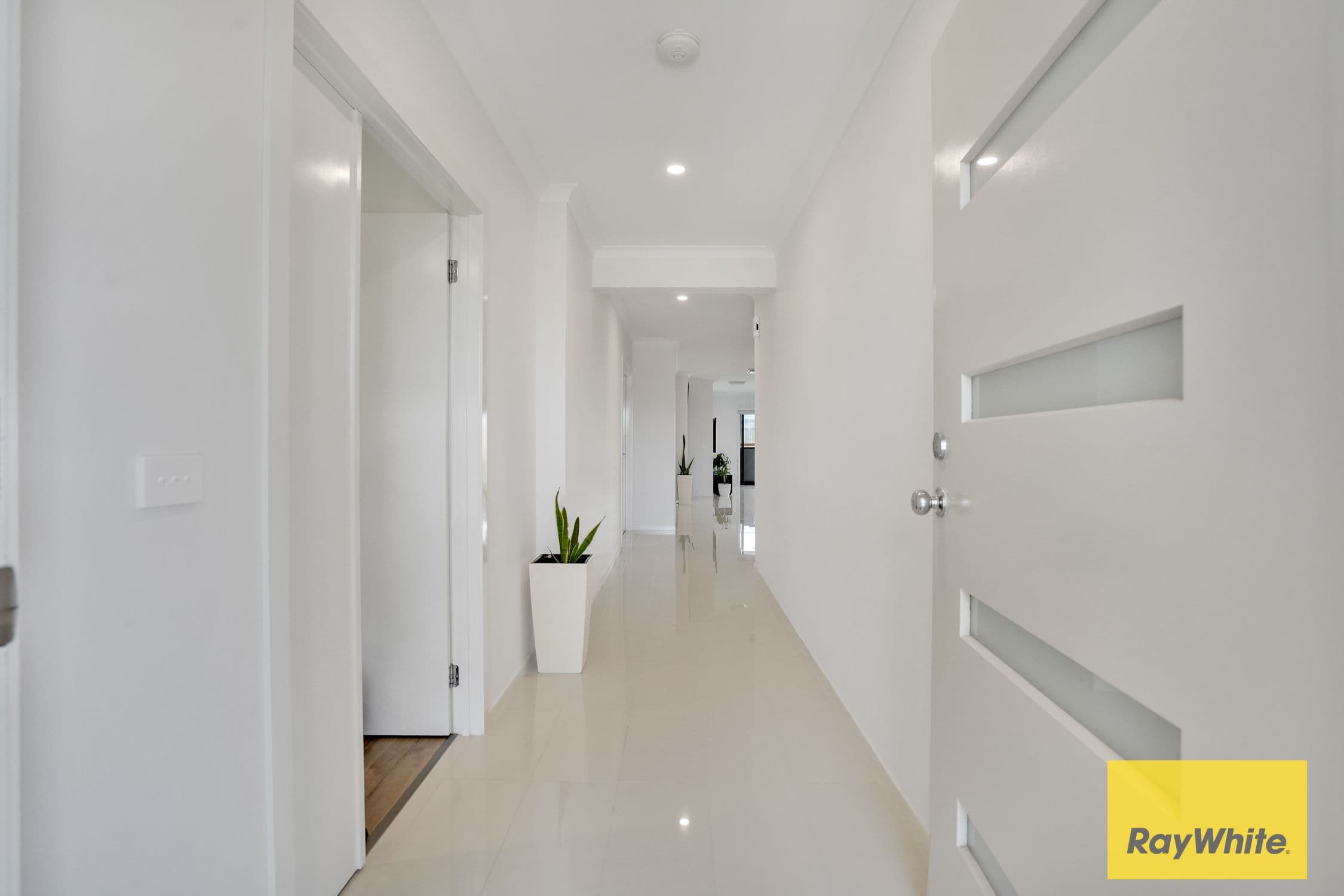 9 Blenril Avenue, Tarneit VIC 3029, Tarneit - Thumbnail 2