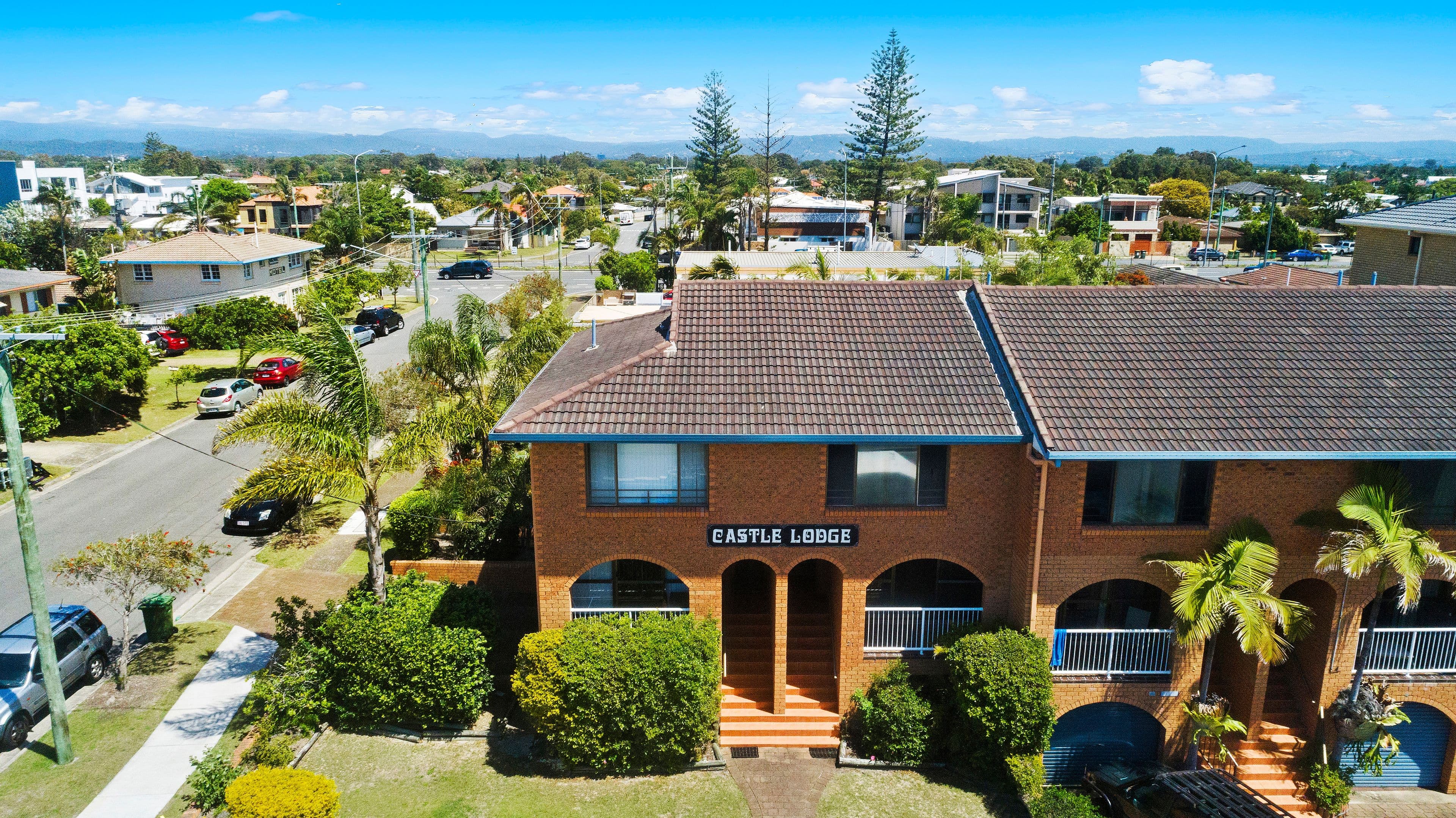 78 Petrel Avenue, Mermaid Beach QLD 4218, Mermaid Beach - Thumbnail 3