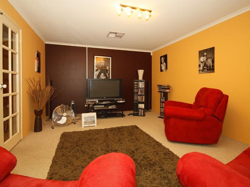 16 Wintergreene Drive, BEECHBORO WA 6063, Beechboro - Thumbnail 3