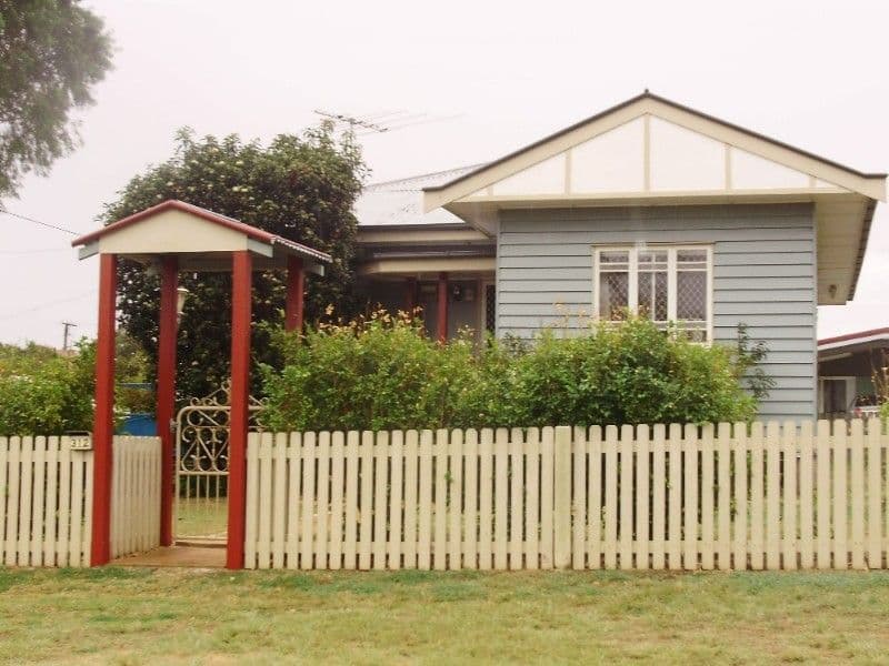 KINGAROY QLD 4610, Kingaroy - Image 1