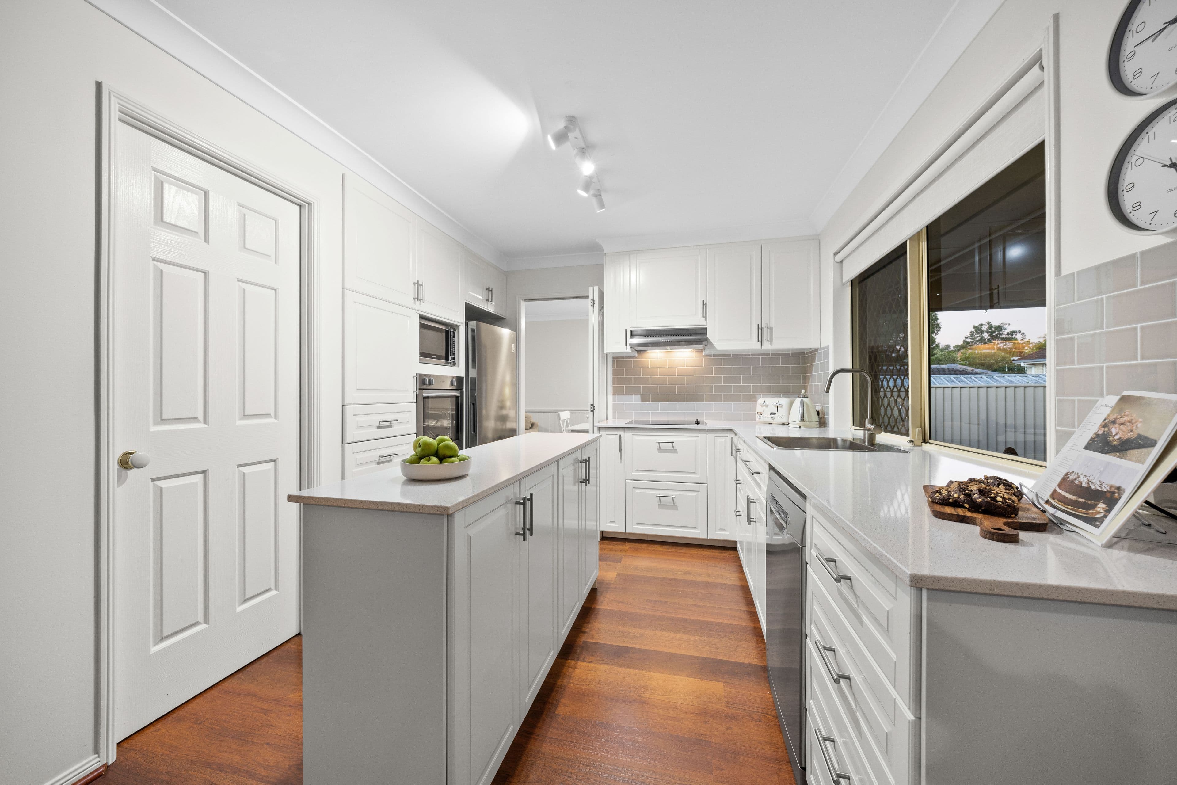 17 Blyde Street, Sinnamon Park QLD 4073, Sinnamon Park - Thumbnail 6