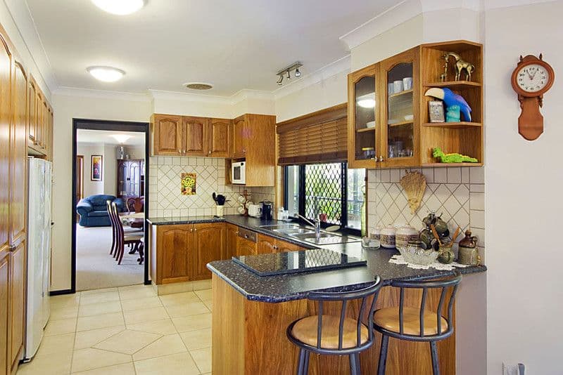 32  Forest Drive, ELANORA QLD 4221, Elanora - Thumbnail 2