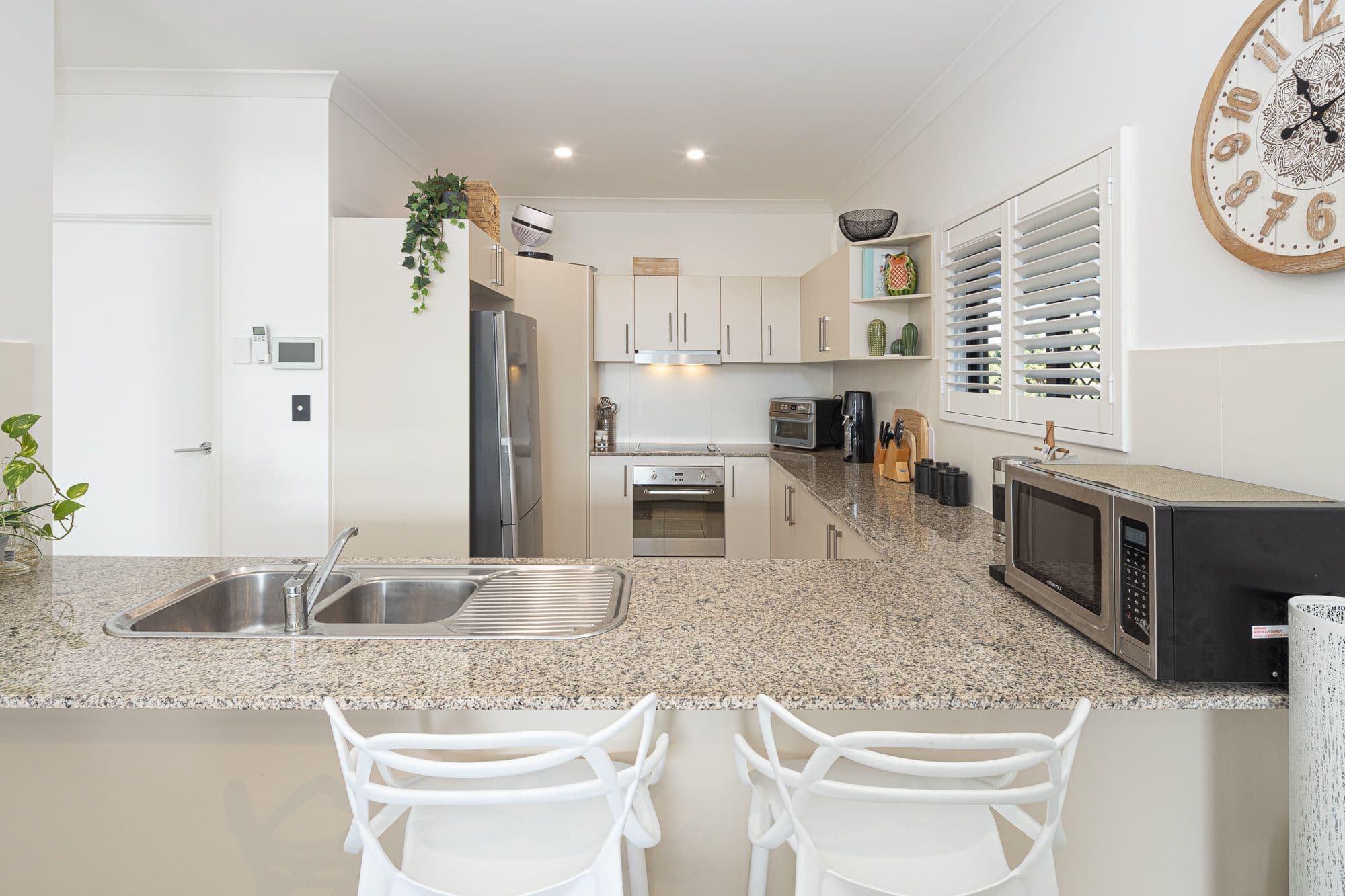 12 Landsborough Avenue, Scarborough QLD 4020, Scarborough - Thumbnail 8