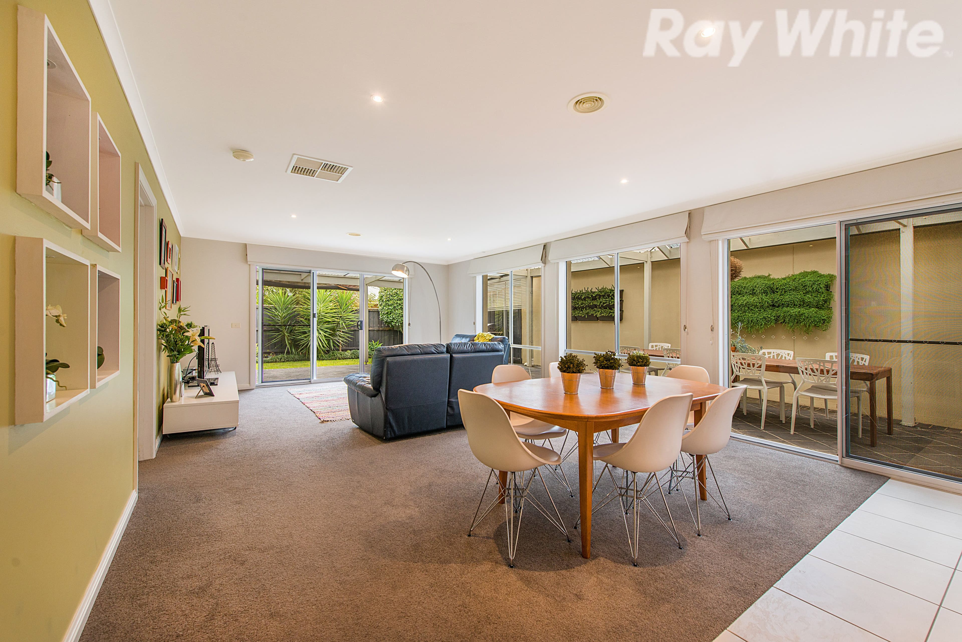 62 Sovereign Manors Crescent, Rowville VIC 3178, Rowville - Thumbnail 3