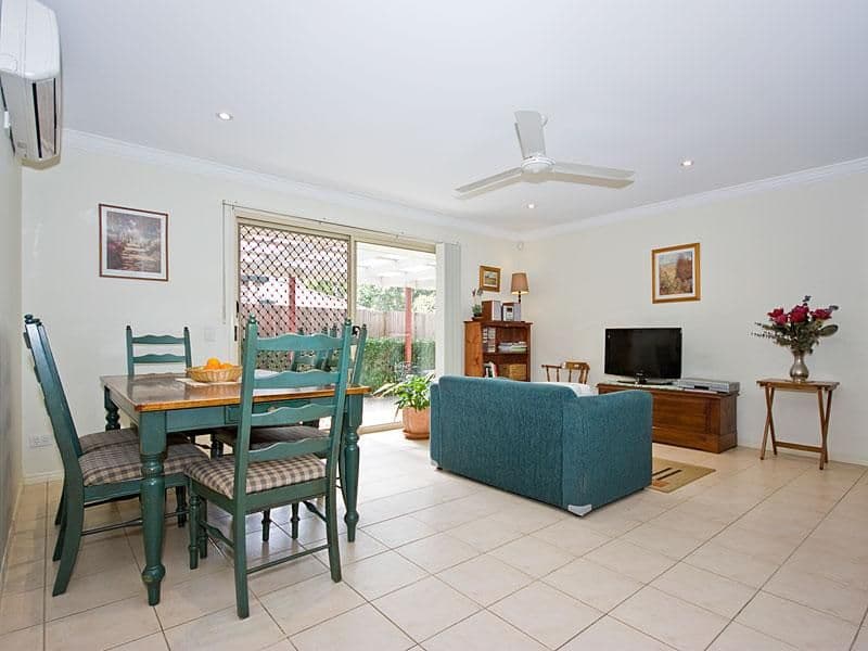 92 Jubilee Avenue, FOREST LAKE QLD 4078, Forest Lake - Thumbnail 4