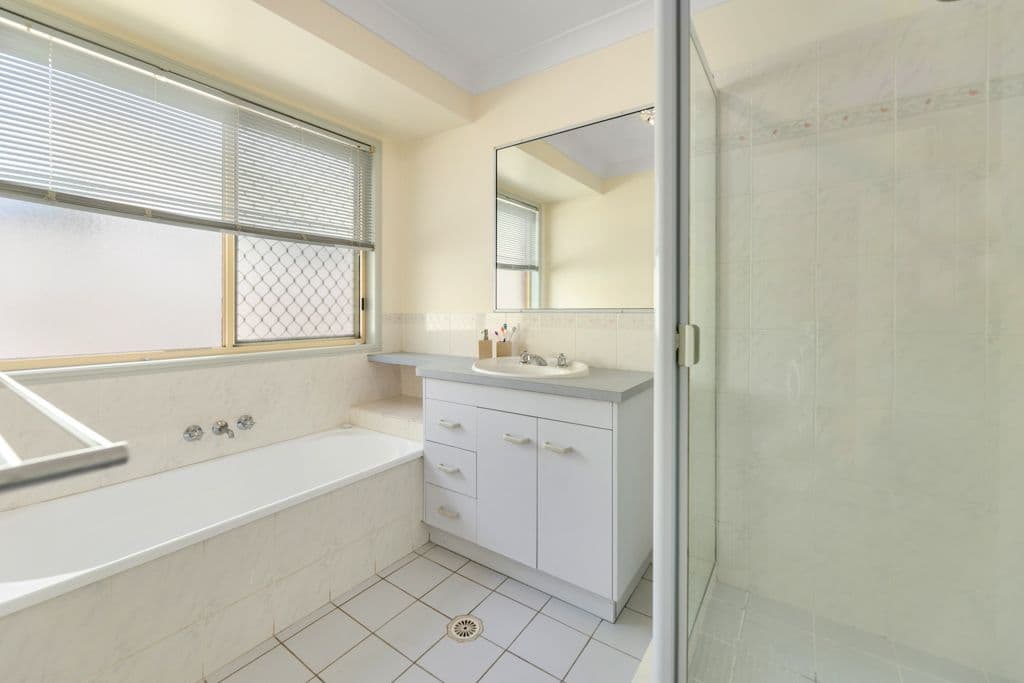 39 Saraband Drive, Eatons Hill QLD 4037, Eatons Hill - Thumbnail 8