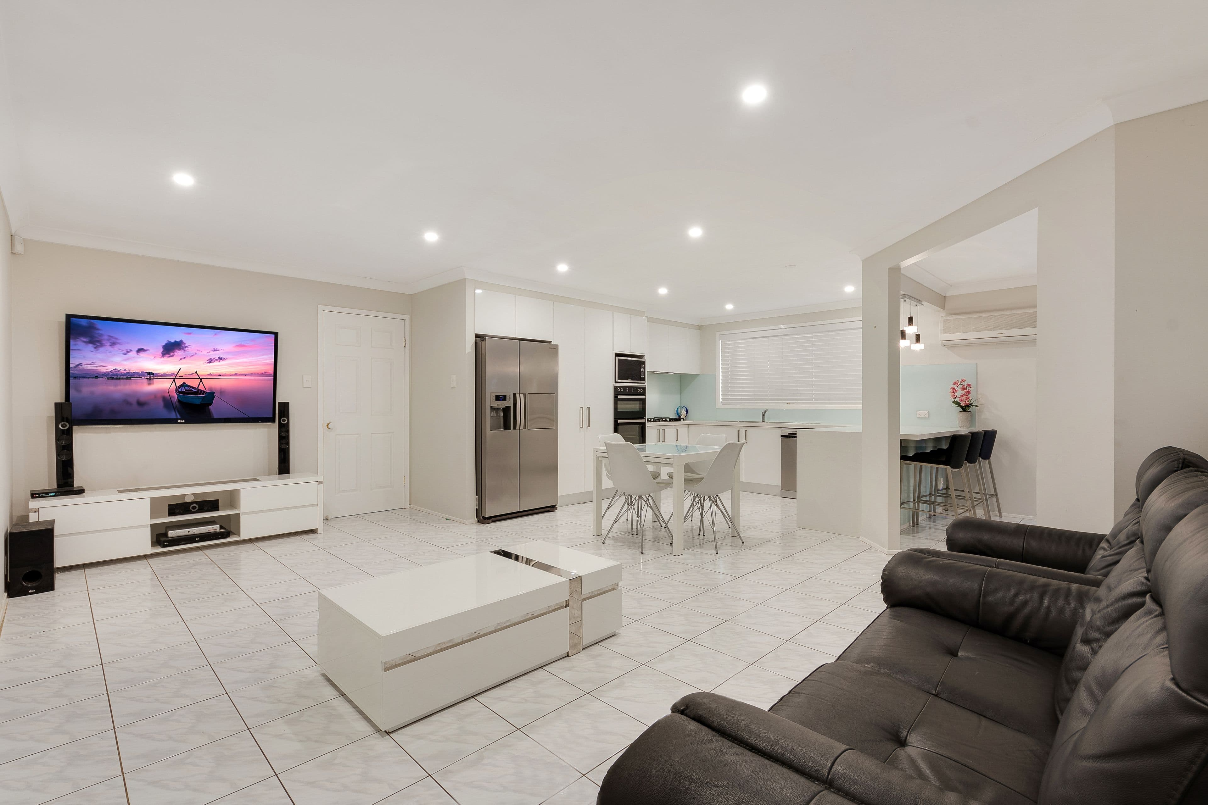 49 Englorie Park Drive, Glen Alpine - Thumbnail 2