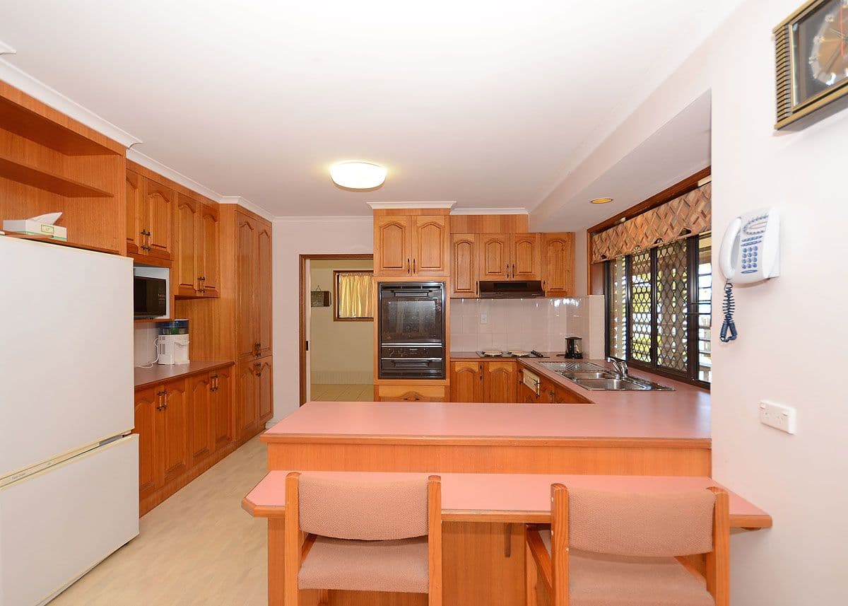 6 Berna Court, POINT VERNON QLD 4655, Point Vernon - Thumbnail 7