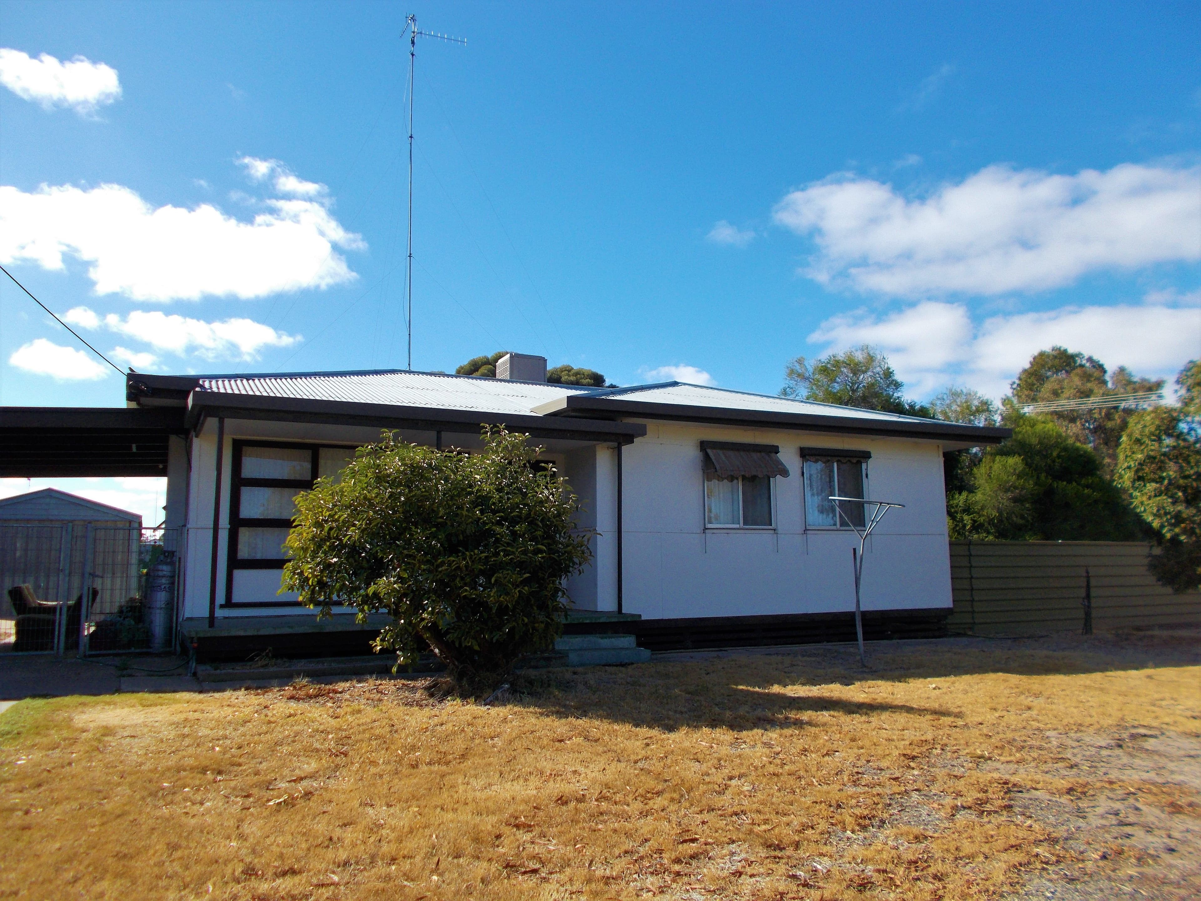 24 Salom Street, Bordertown SA 5268, Bordertown - Image 1