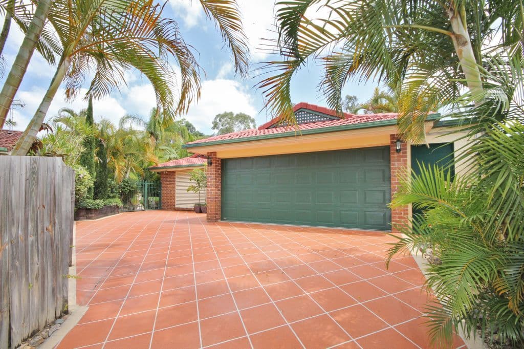 19 Stockman Crescent, MUDGEERABA QLD 4213, Mudgeeraba - Thumbnail 3