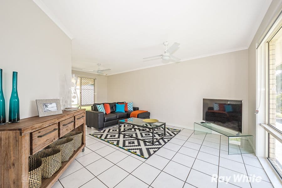 12 Monavale Court, Sandstone Point QLD 4511, Sandstone Point - Thumbnail 2