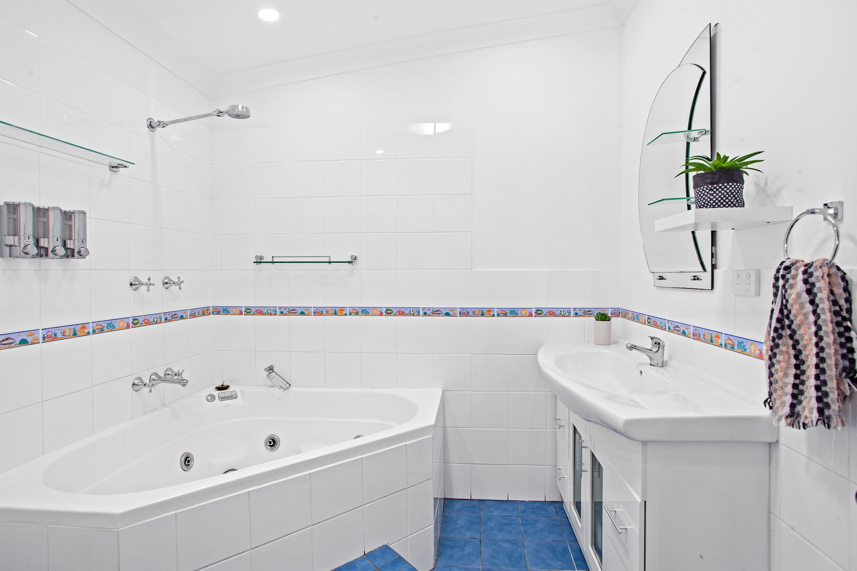 6 MacArthur Street, Killarney Vale NSW 2261, Killarney Vale - Thumbnail 5