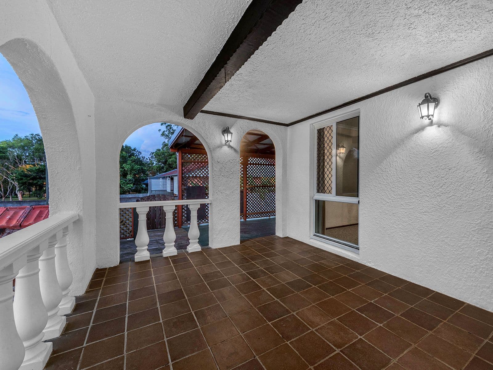 43 Hunter Street, Woodridge QLD 4114, Woodridge - Thumbnail 2