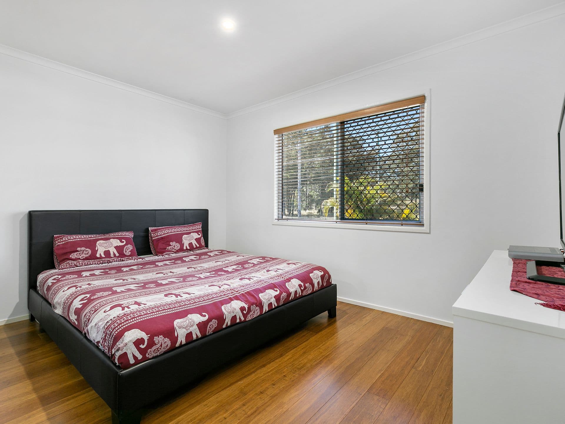 193 Redbank Plains Road, Bellbird Park QLD 4300, Bellbird Park - Thumbnail 5