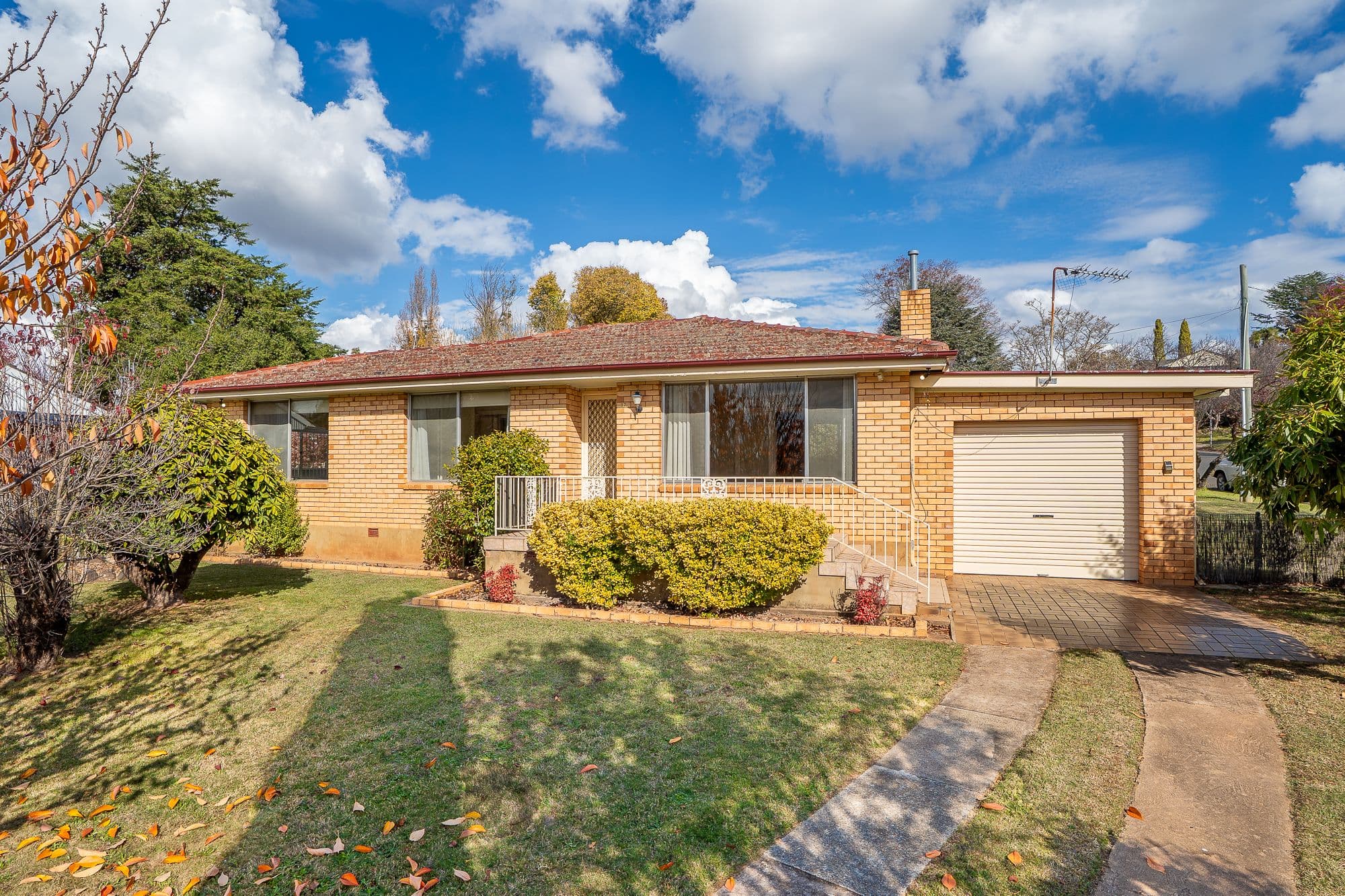 27 Racecourse Road, Orange NSW 2800, Orange - Image 1