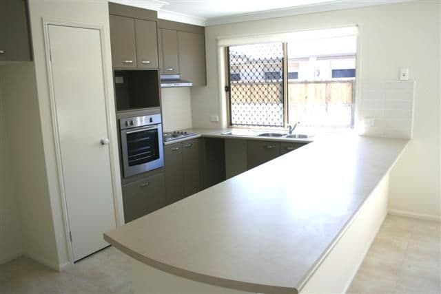 8 Lennox Close, MANLY WEST QLD 4179, Manly West - Thumbnail 3