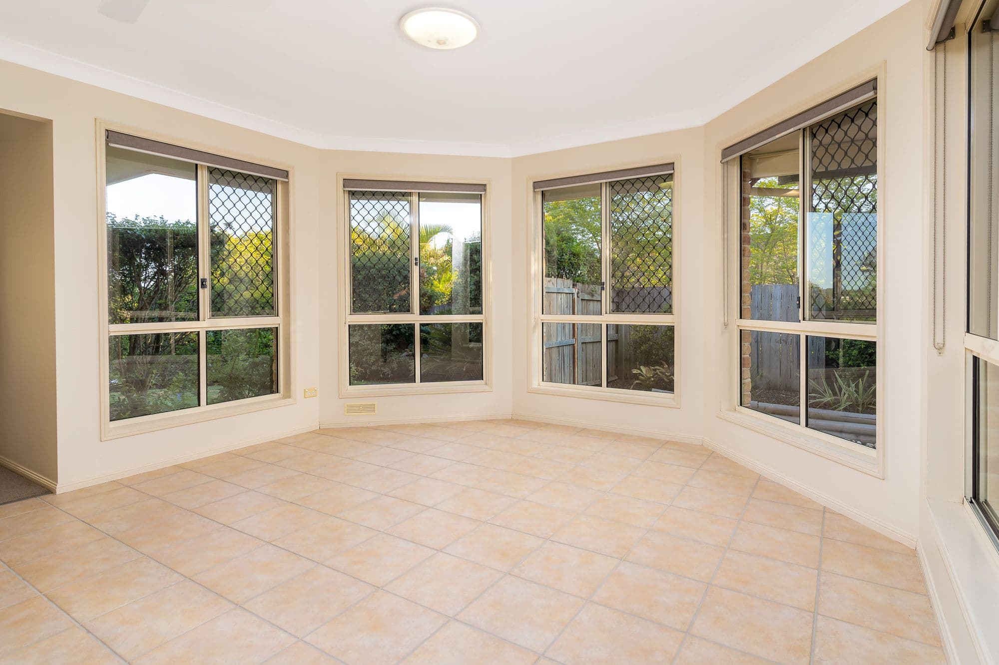 50 Sheffield Place, Kuraby QLD 4112, Kuraby - Thumbnail 2