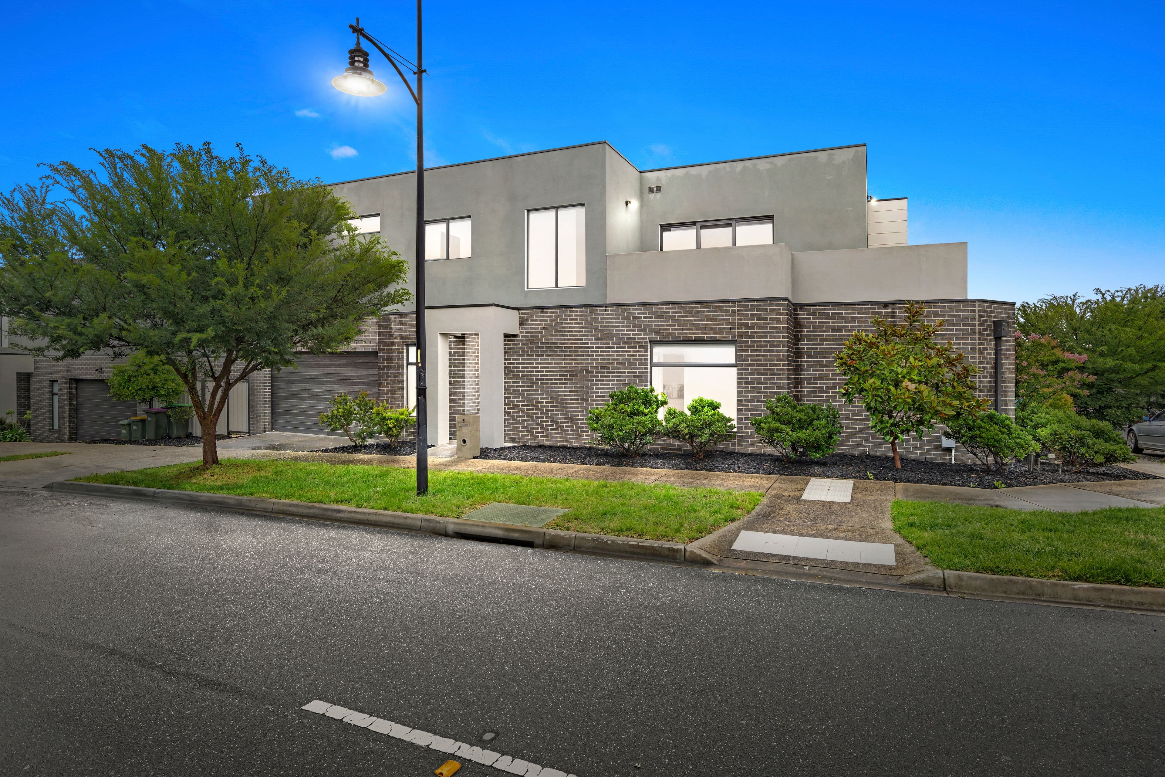 5 Pribislaw Crescent, Epping VIC 3076, Epping - Thumbnail 2