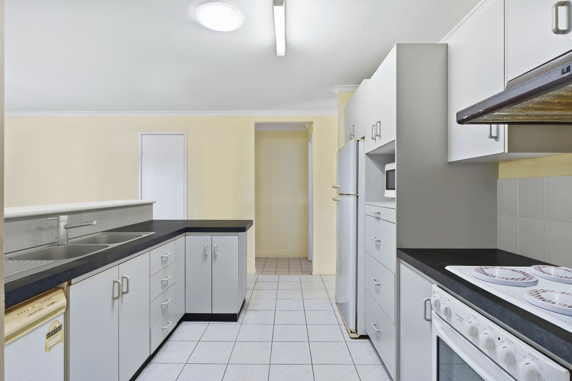 14 Hampshire Court, Kippa-Ring QLD 4021, Kippa-Ring - Thumbnail 8