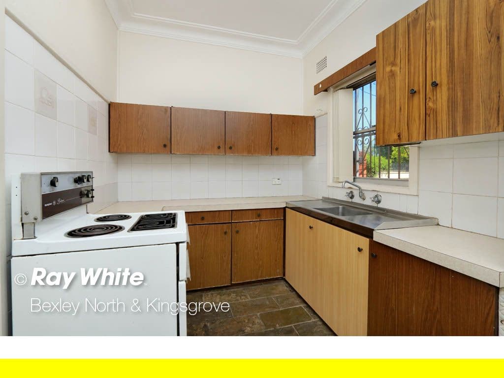 41 Rosebank Avenue, KINGSGROVE NSW 2208, Kingsgrove - Thumbnail 2