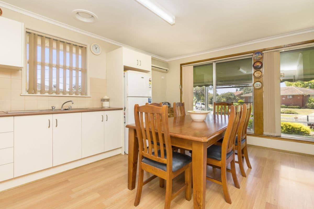 37 Richmond Crescent, Werribee VIC 3030, Werribee - Thumbnail 8