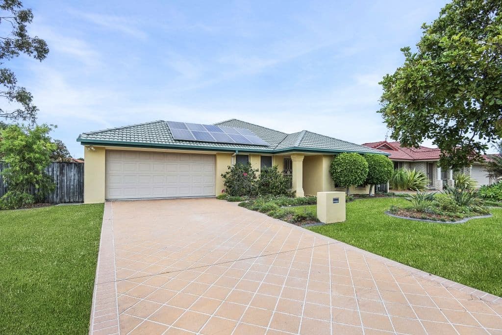 18 Franklin Street, Banora Point - Image 1