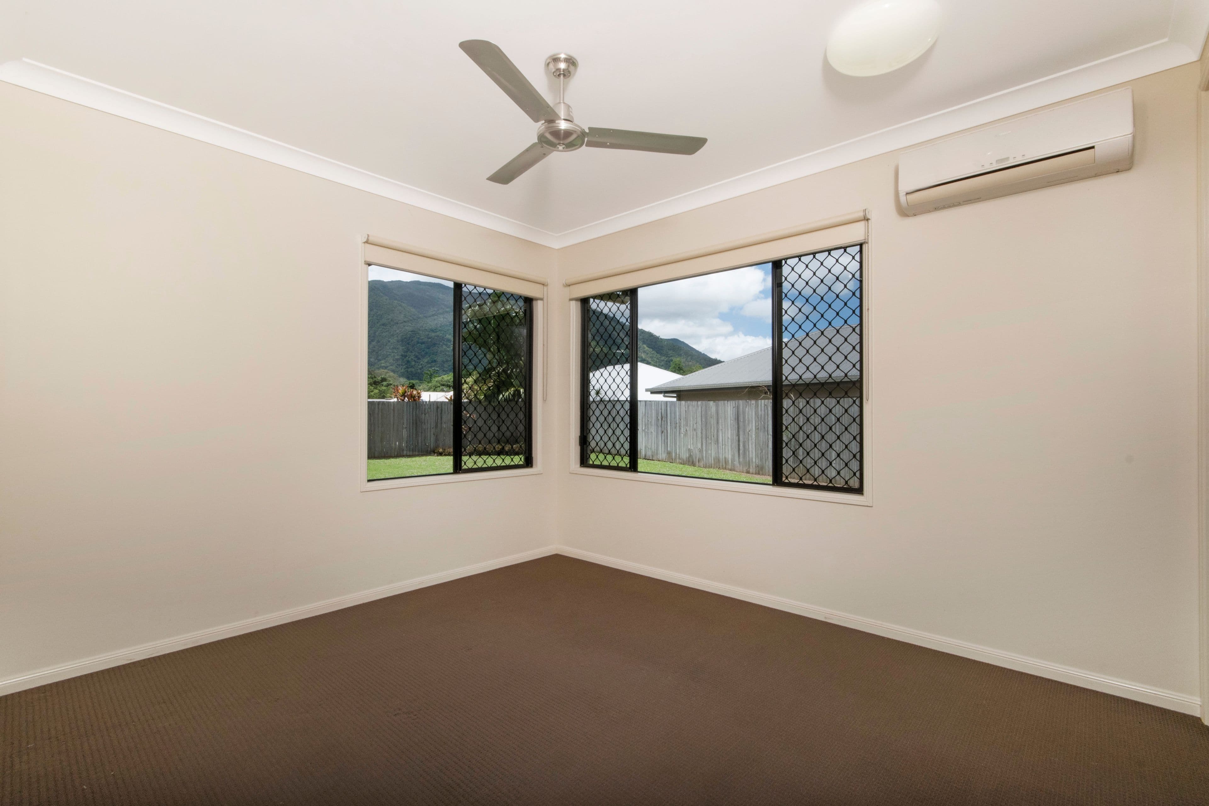 4 Taffles Street, Redlynch QLD 4870, Redlynch - Thumbnail 3