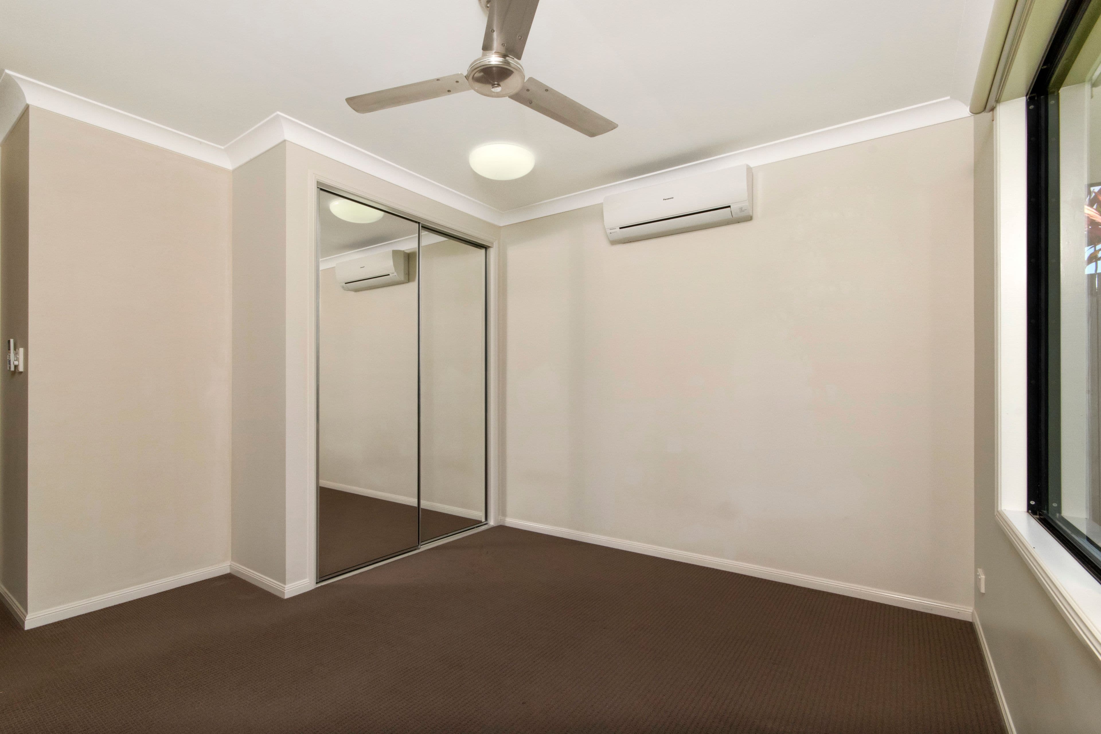 4 Taffles Street, Redlynch QLD 4870, Redlynch - Thumbnail 6