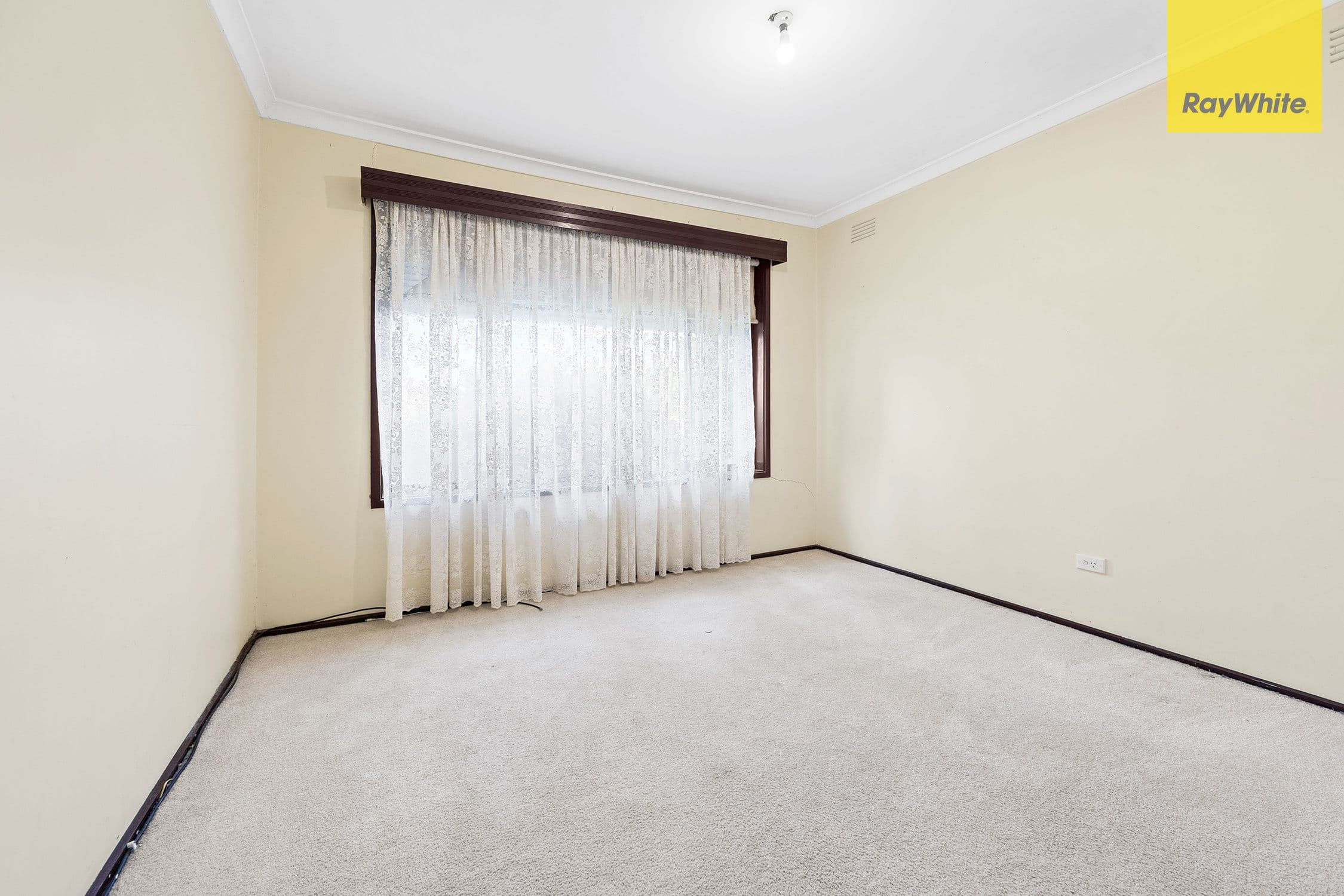 70 Mulhall Drive, St Albans VIC 3021, St Albans - Thumbnail 8