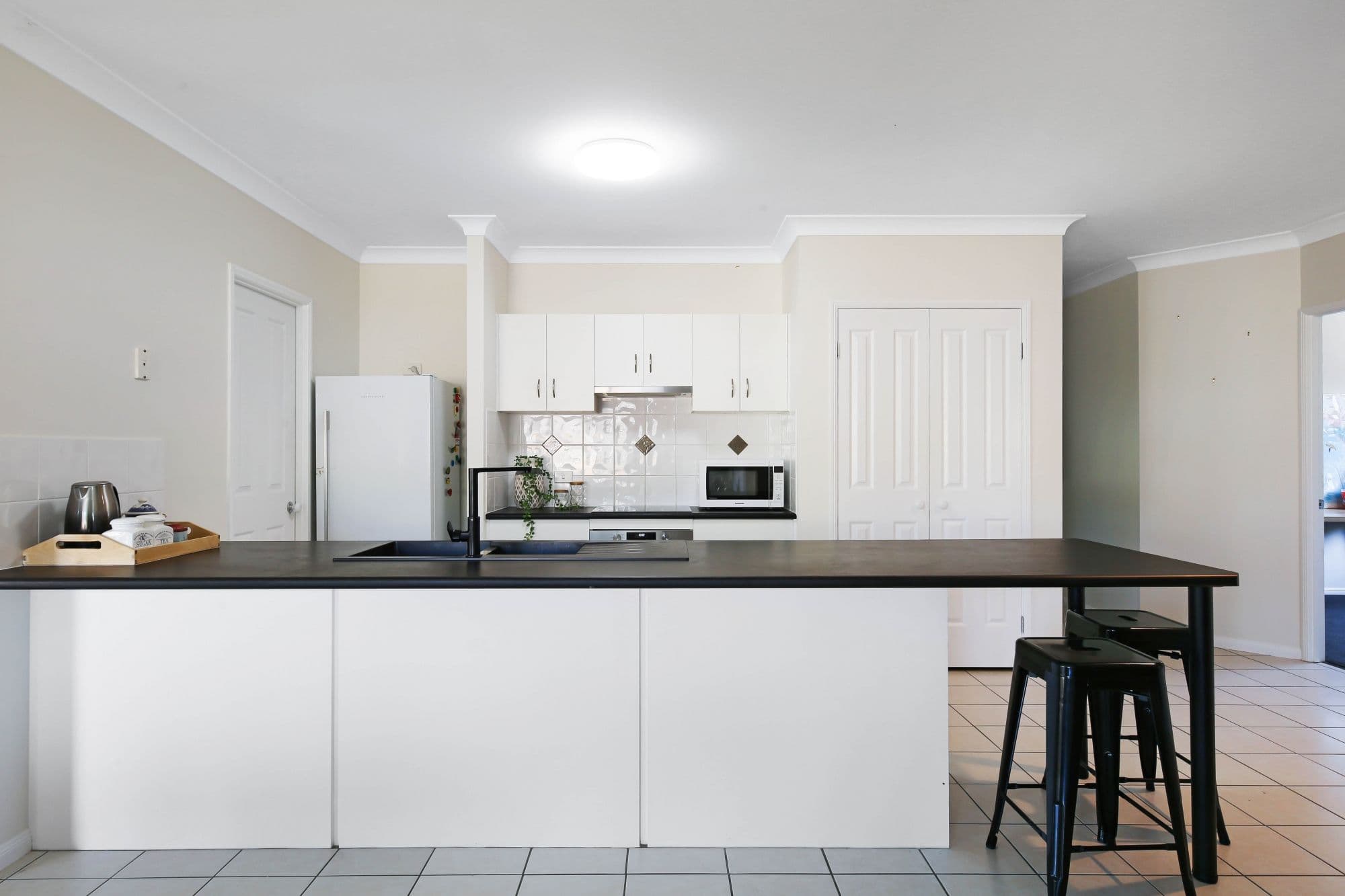 8 Schneid Street, Mudgeeraba QLD 4213, Mudgeeraba - Thumbnail 5