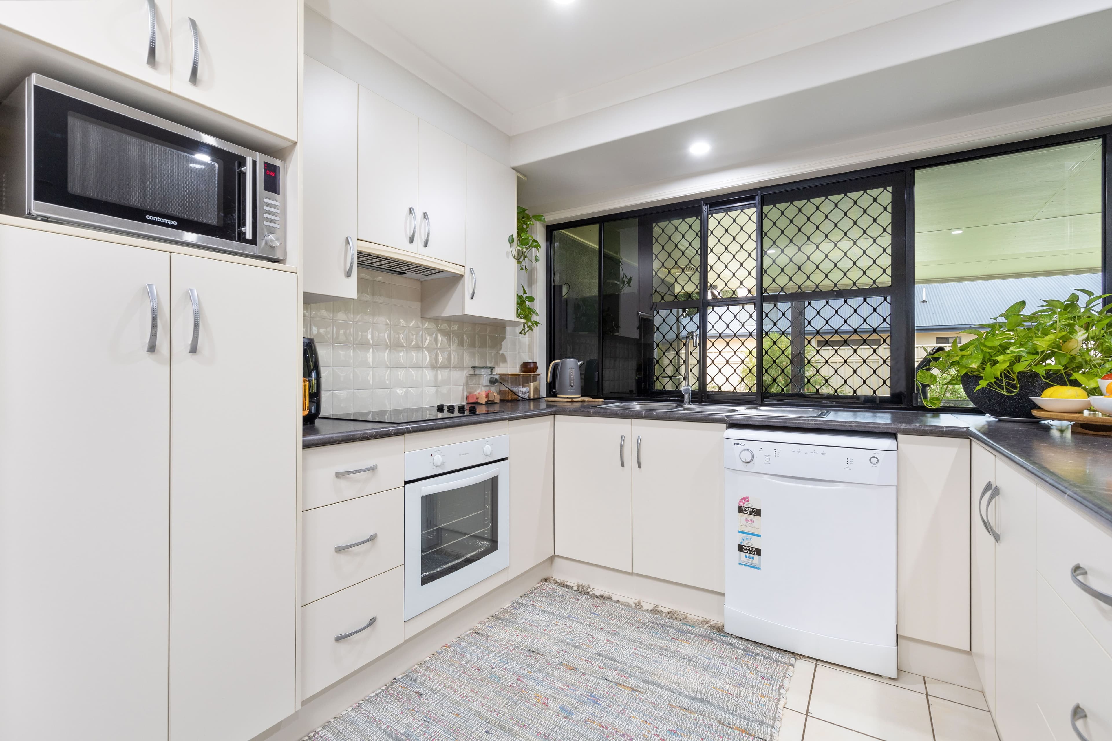 234 Borilla Street, Emerald QLD 4720, Emerald - Thumbnail 6