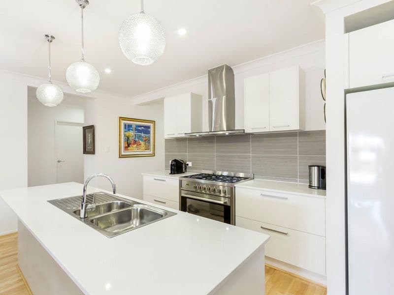 4 Dalray Drive, RACEVIEW QLD 4305, Raceview - Thumbnail 2