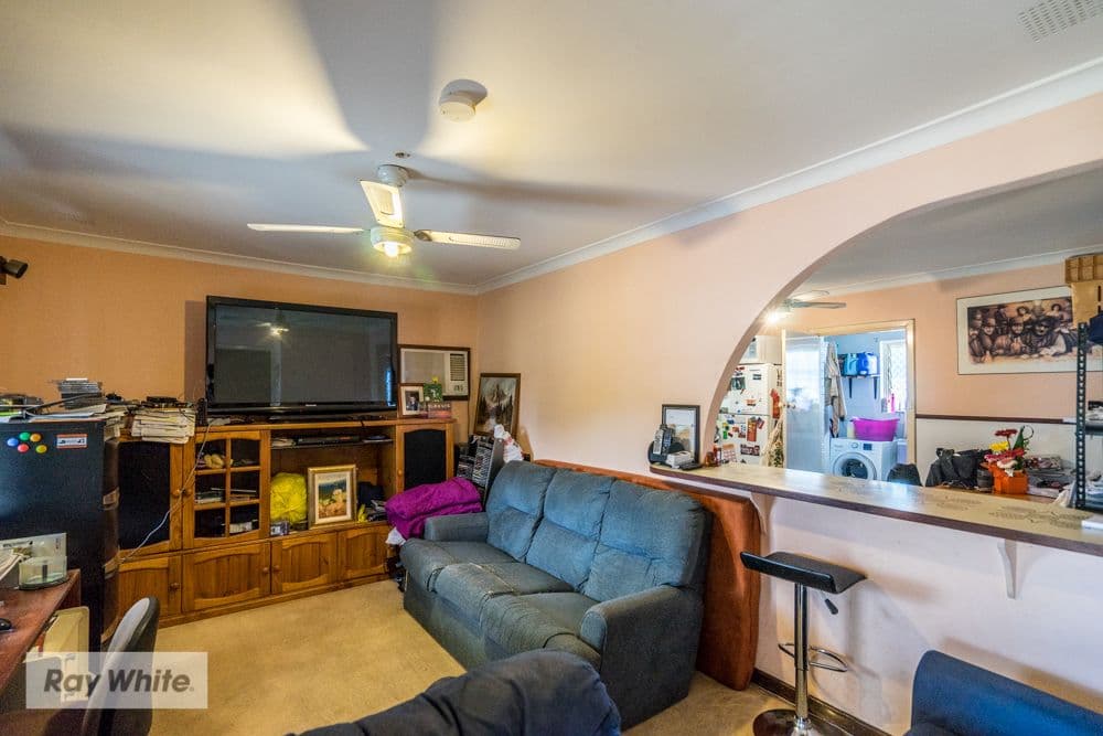 22 Mereworth Way, Girrawheen WA 6064, Girrawheen - Thumbnail 4