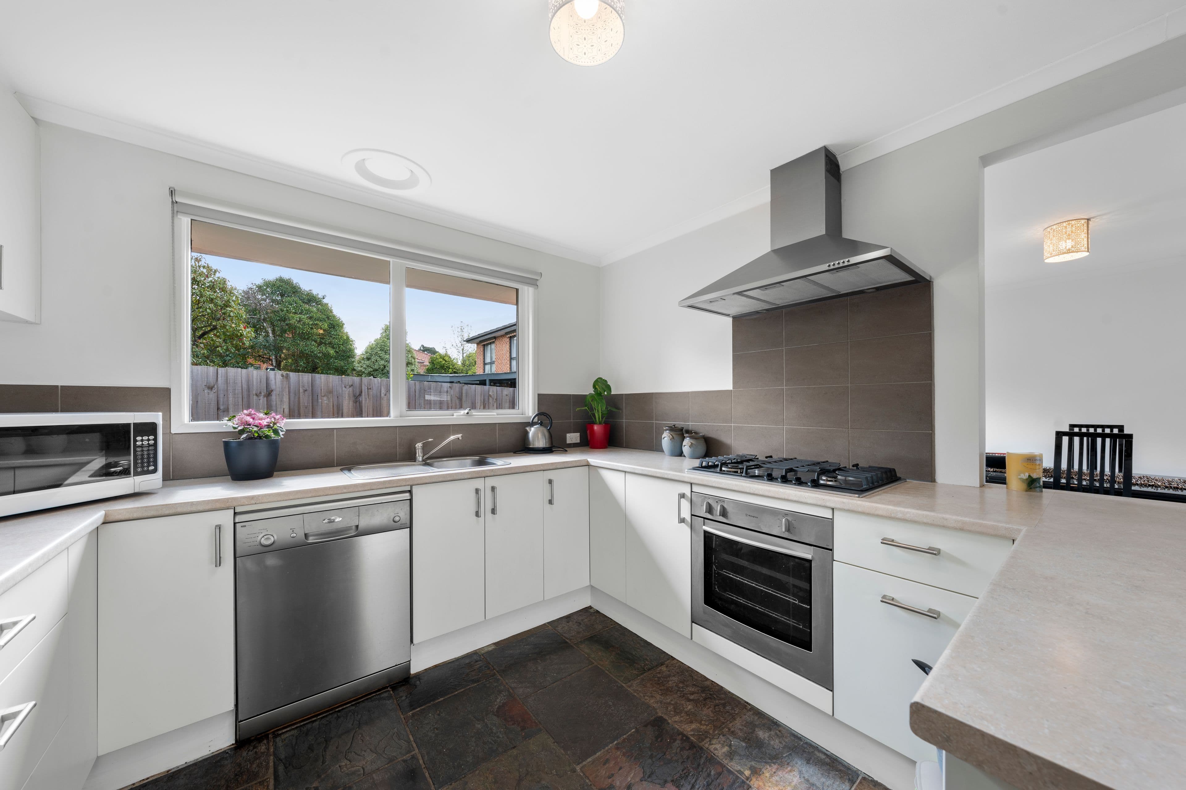 109 Renou Road, Wantirna South VIC 3152, Wantirna South - Thumbnail 4