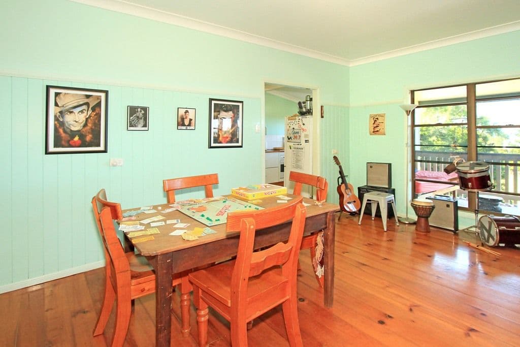 31 Phillip Street, Emu Park QLD 4710, Emu Park - Thumbnail 5
