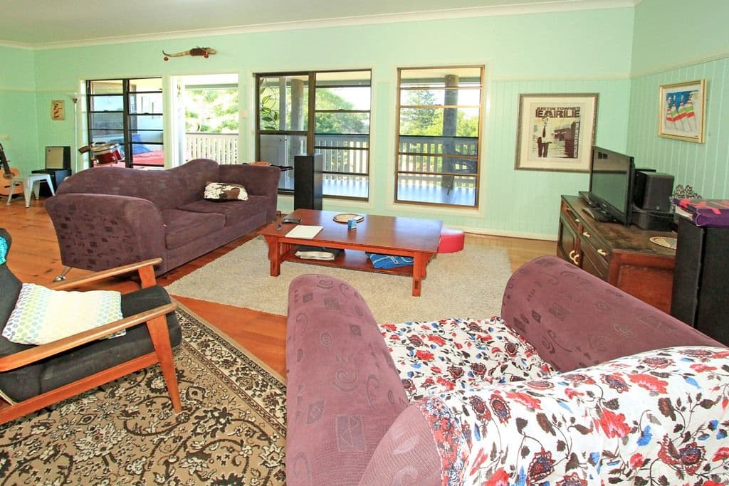 31 Phillip Street, Emu Park QLD 4710, Emu Park - Thumbnail 7
