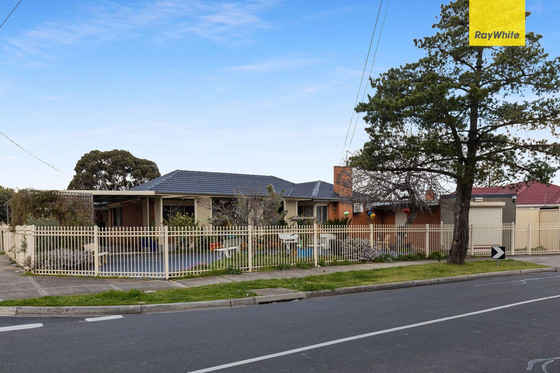 97 Oleander Drive, St Albans VIC 3021, St Albans - Thumbnail 2