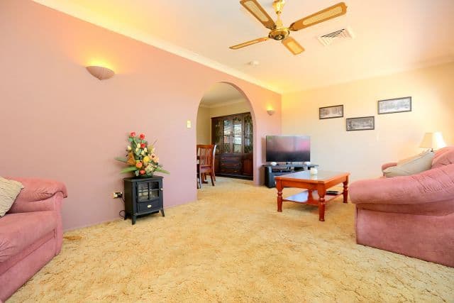 65 Wendy Avenue, Georges Hall NSW 2198, Georges Hall - Thumbnail 2