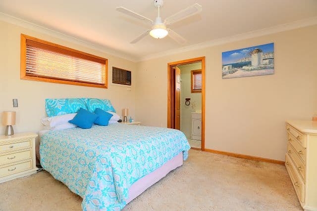 65 Wendy Avenue, Georges Hall NSW 2198, Georges Hall - Thumbnail 7