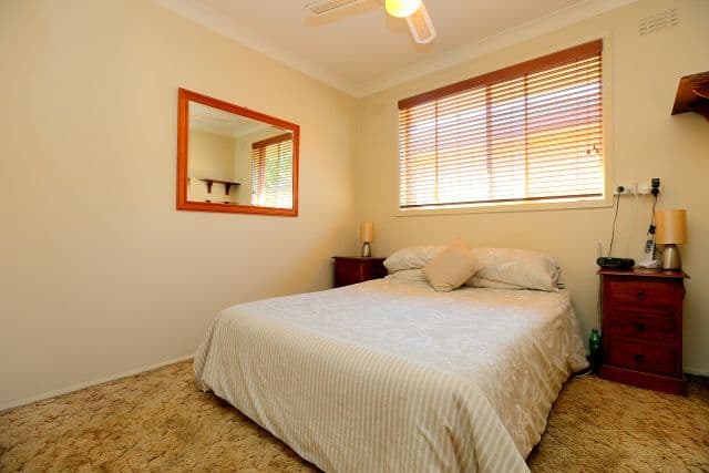 65 Wendy Avenue, Georges Hall NSW 2198, Georges Hall - Thumbnail 8