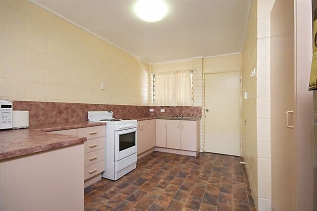 85 Queens Road, HERMIT PARK QLD 4812, Hermit Park - Thumbnail 2