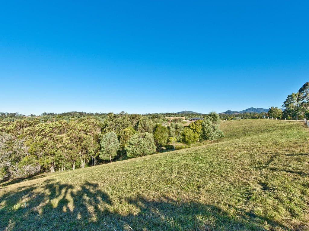 3 Mimburi Place, Armstrong Creek QLD 4520, Armstrong Creek - Thumbnail 7