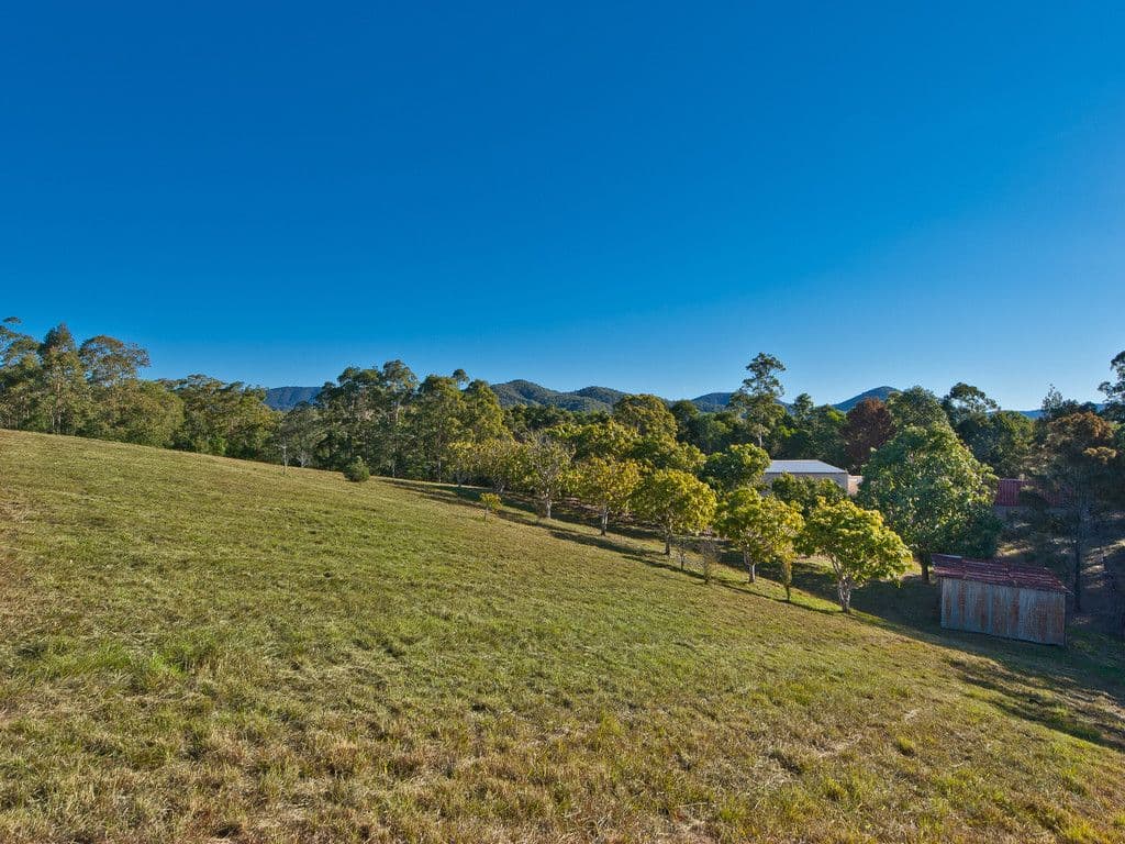 3 Mimburi Place, Armstrong Creek QLD 4520, Armstrong Creek - Thumbnail 8