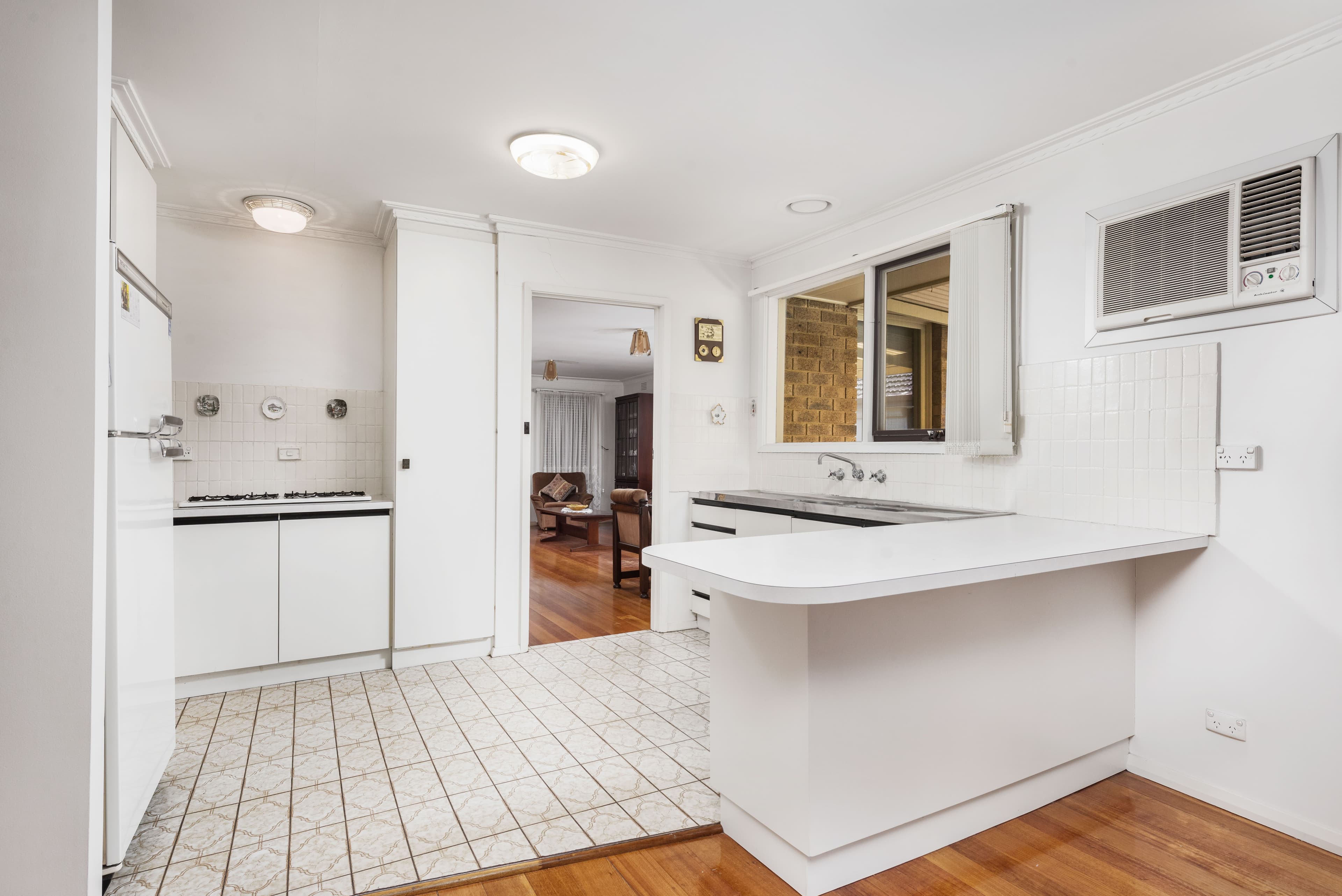 21 Janet Crescent, Bundoora VIC 3083, Bundoora - Thumbnail 4