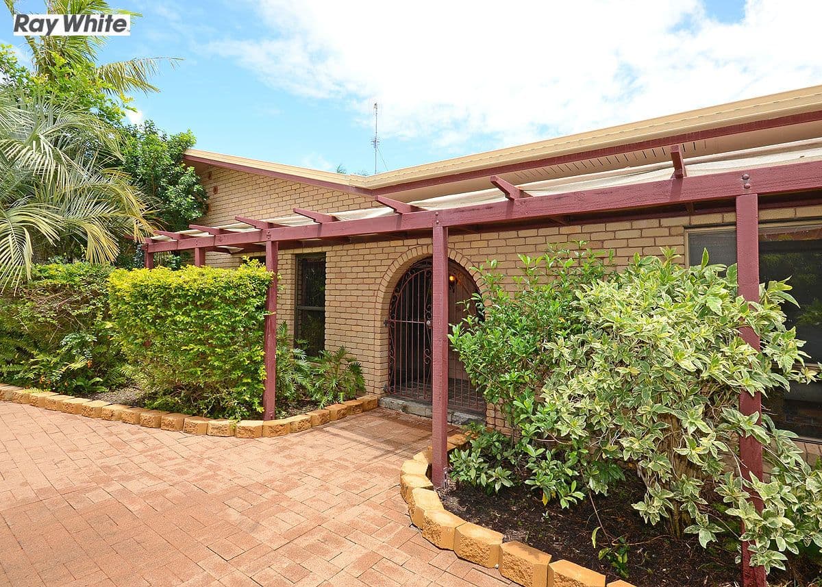 6 West Street, TORQUAY QLD 4655, Torquay - Image 1