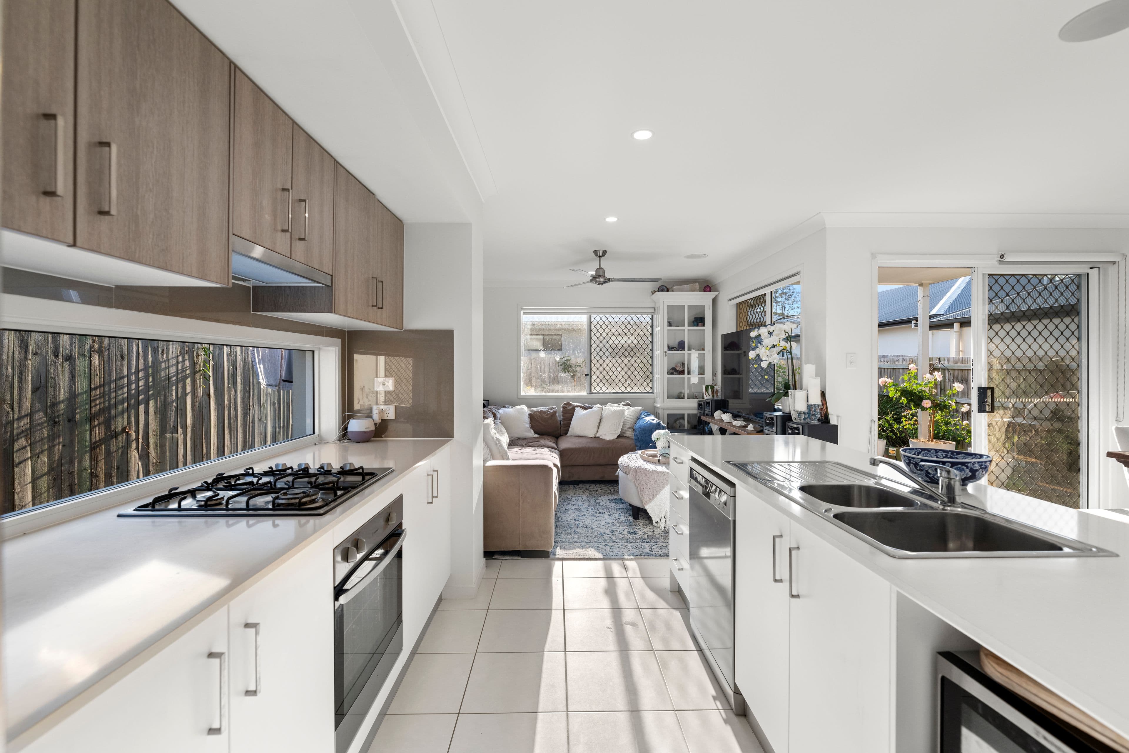 16 Roebuck Street, Coomera QLD 4209, Coomera - Thumbnail 4
