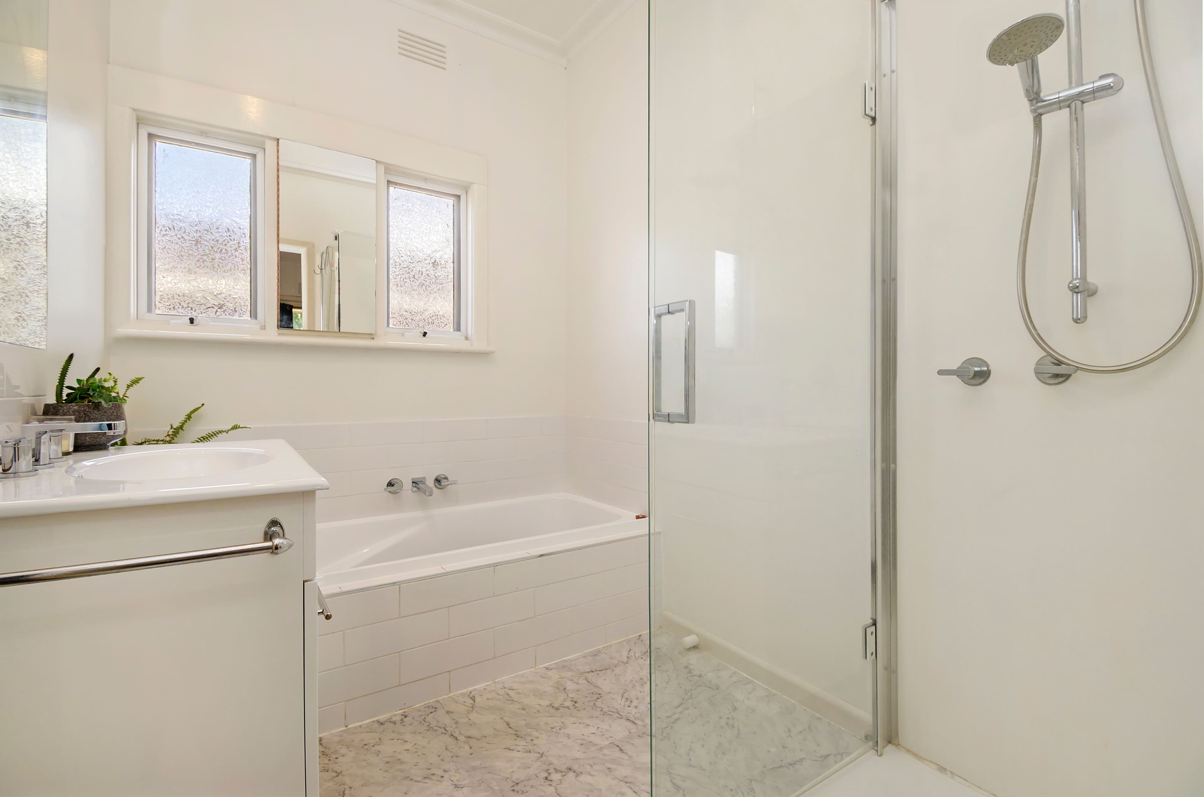2 Ross Street, Warrnambool VIC 3280, Warrnambool - Thumbnail 5