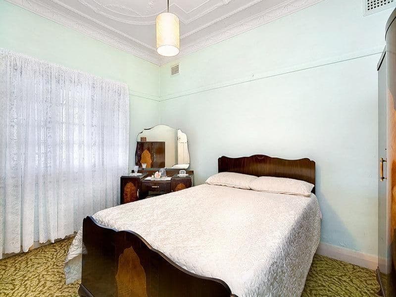 29 Bouvardia Street, Russell Lea - Thumbnail 5