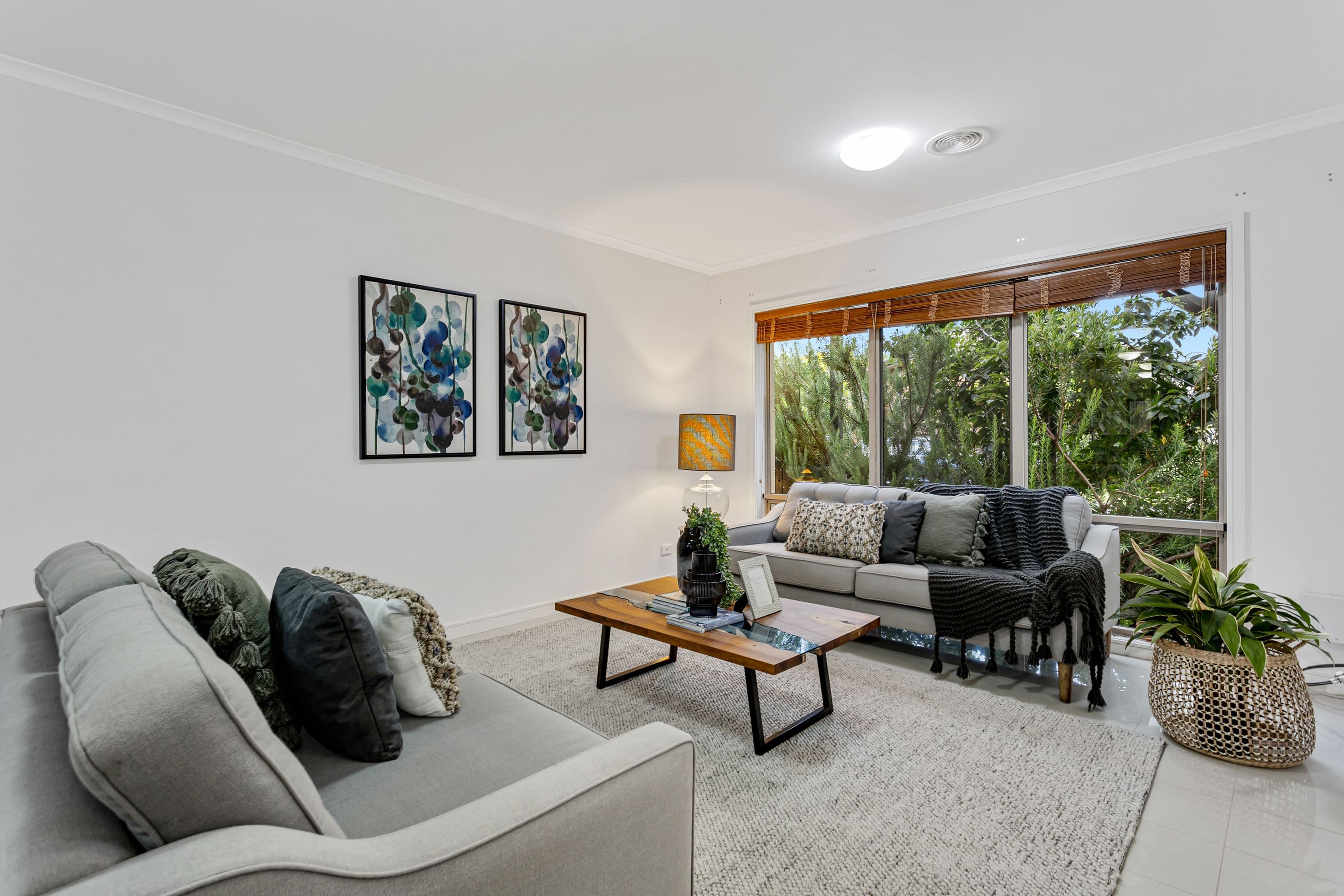 12 Dresden Drive, Waterways VIC 3195, Waterways - Thumbnail 2