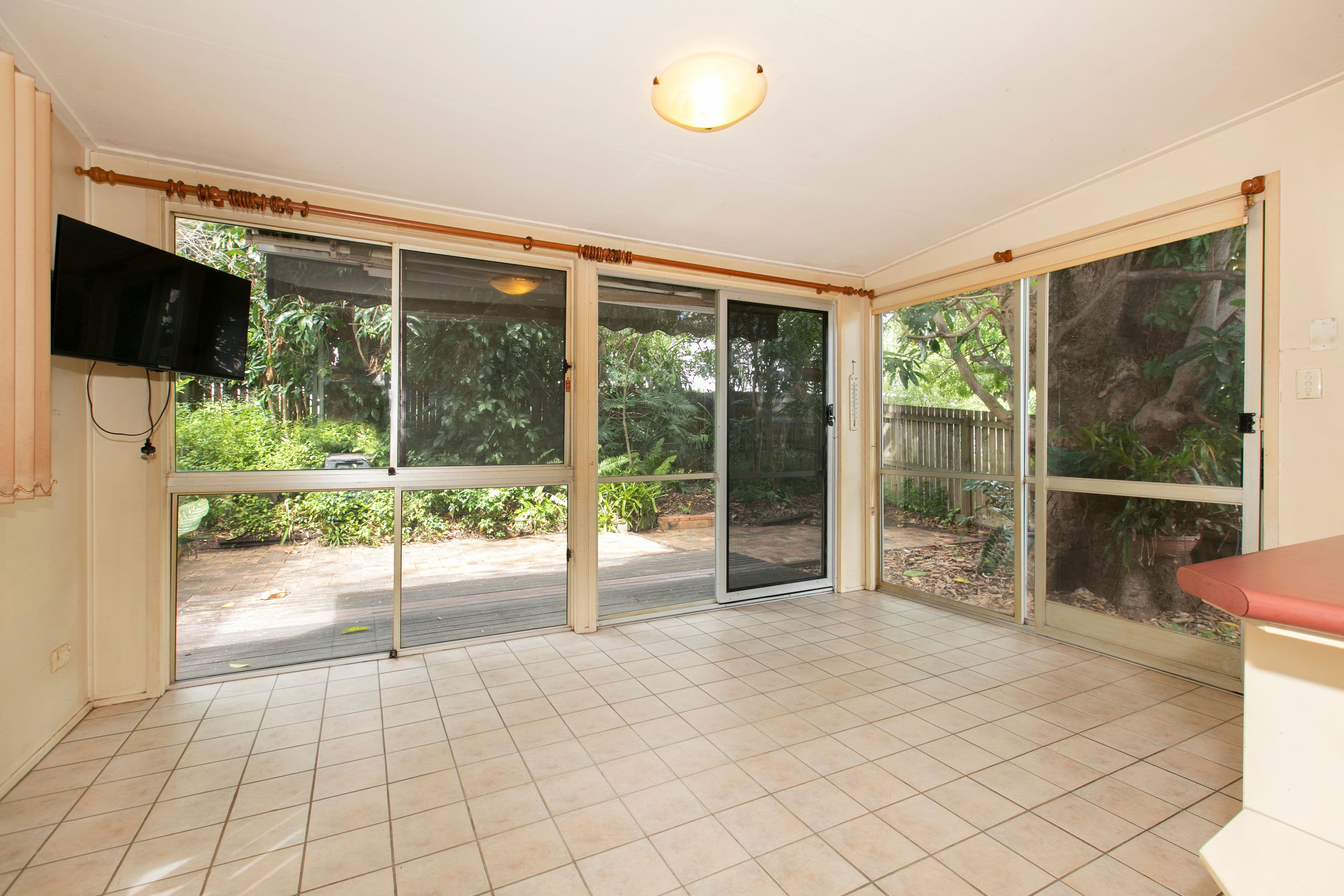 37 Hutton Street, Clayfield QLD 4011, Clayfield - Thumbnail 5